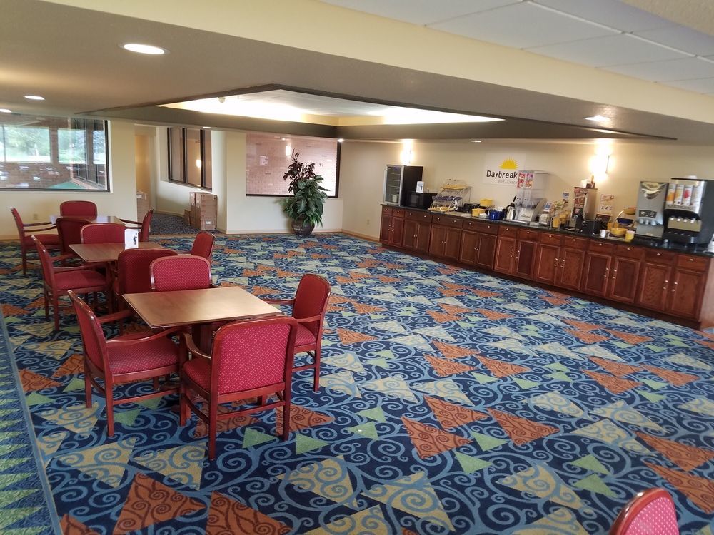 Days Inn By Wyndham Midland Exteriér fotografie